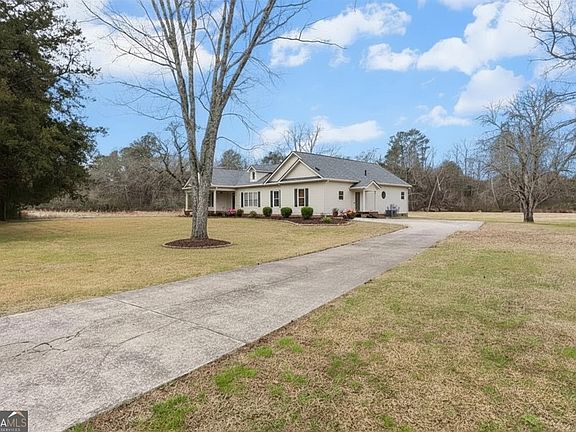 3rd image of 406 Fred Kelley Rd NE