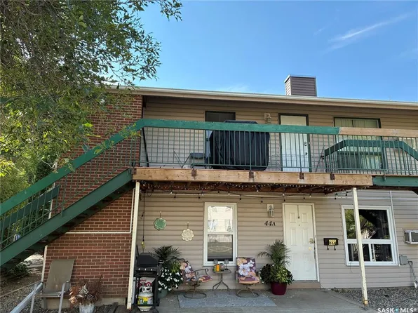 44B NOLLET AVENUE, Regina, SK S4T 7P9