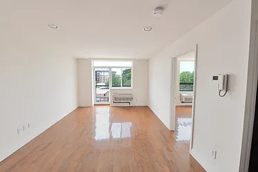 Rented by Peter Ashe