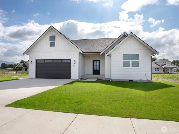 321 W 4th Street, Everson, WA 98247