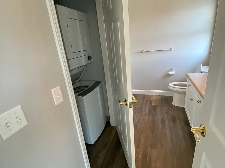 122 Coliseum Ave #401 — Photo 11
