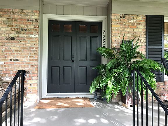 4th image of 2290 Dupont Dr