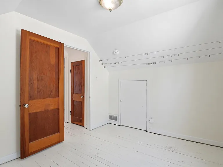 3432 Woodside St — Photo 15