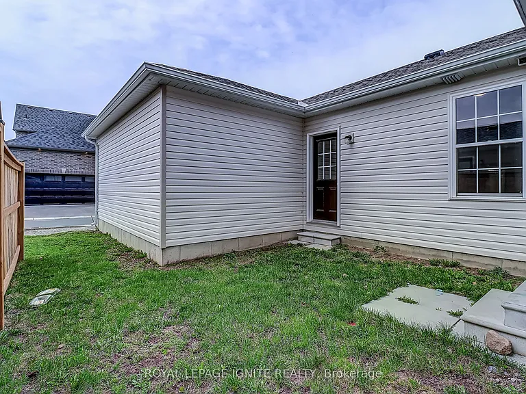 931 Broadway Blvd — Photo 20