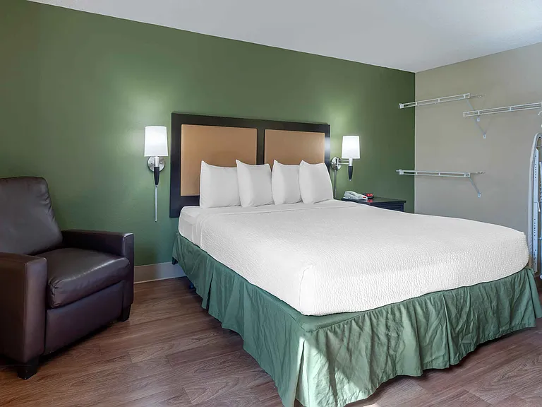 Studio Suite - 1 King Bed