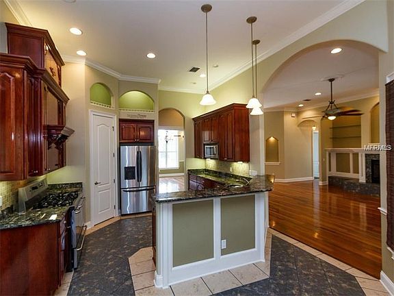 4th image of 1102 Interlochen Blvd