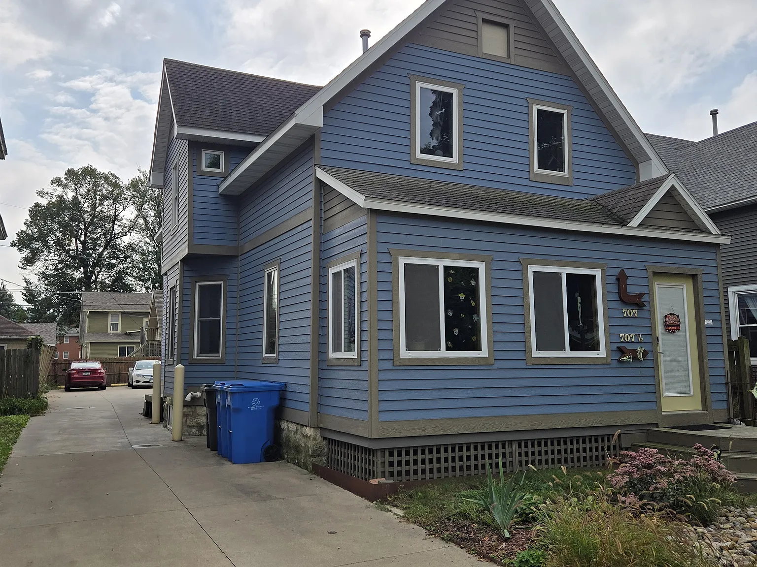 4 bed, 1500 sqft, $1,880 — Photo 1