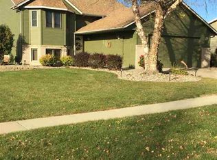 308 W Ponderosa Dr, Brandon, SD 57005