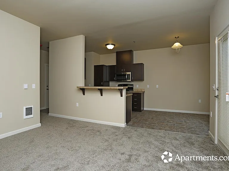 Plumtree Apartments — Photo 34