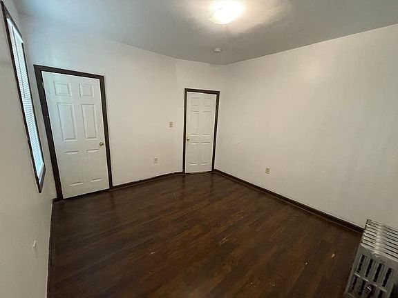 3rd image of 209 Columbia Ave #1B