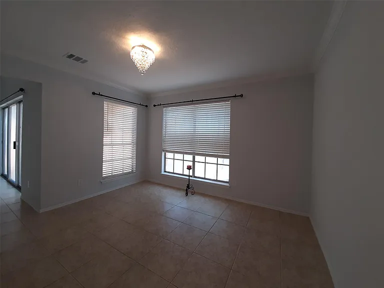 8 Fawnchase Ct — Photo 8