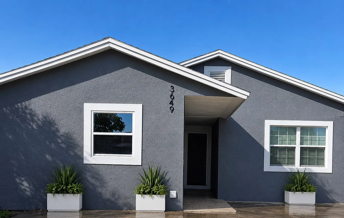 3649 W Anderson Ave — Photo 1