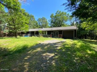 121 Ridgewood Cir, Greeley, PA 18425