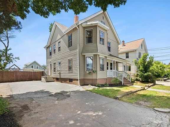 3rd image of 214-216 Morris Ave