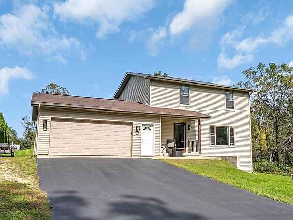3rd image of W6860 Wood AVENUE