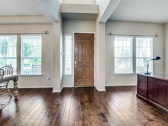 4th image of 1746 Ivy Ln