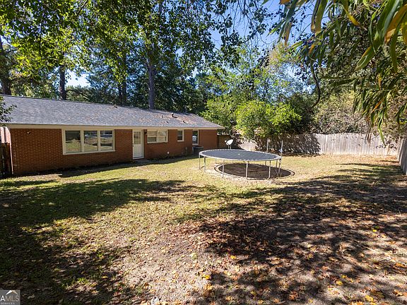 2nd image of 2525 Willis Ct