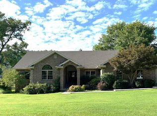 143 Golf Course Ter, Bull Shoals, AR 72619