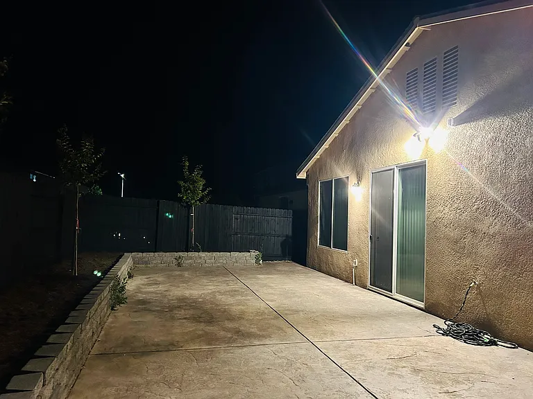 723 Suzanne Dr — Photo 34