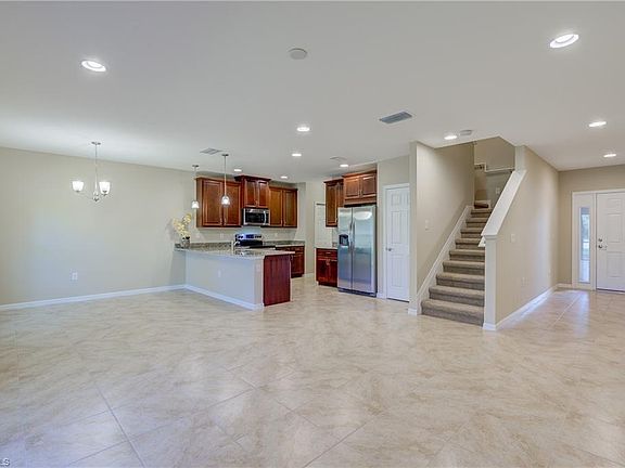 5th image of 12119 Palm Cove St