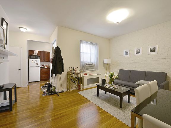 3rd image of 1125 Lexington Ave #6C