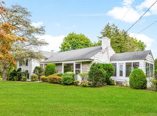 2 Prince Willow Ln, Mamaroneck, NY 10543