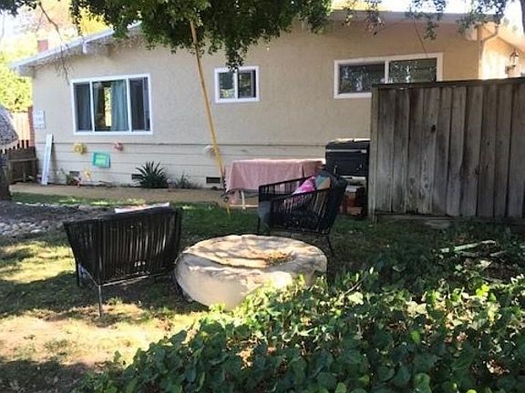 2nd image of 3341 Alma St
