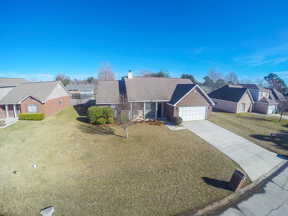 1st image of 15090 Loveless Dr