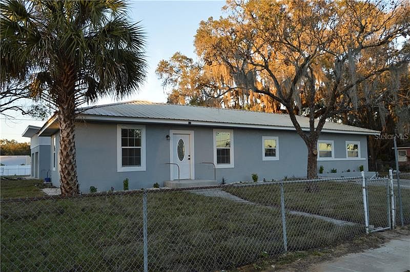 1st image of 202 South Blvd