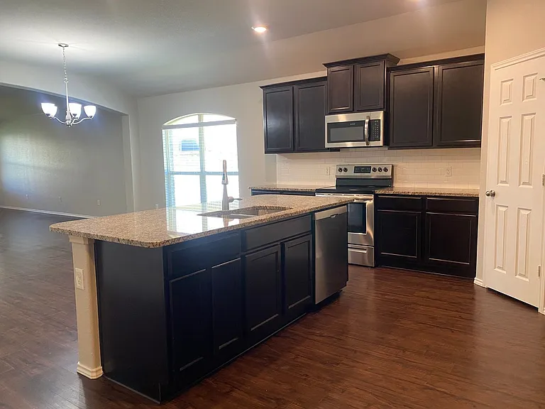 240 Bethann Dr — Photo 5