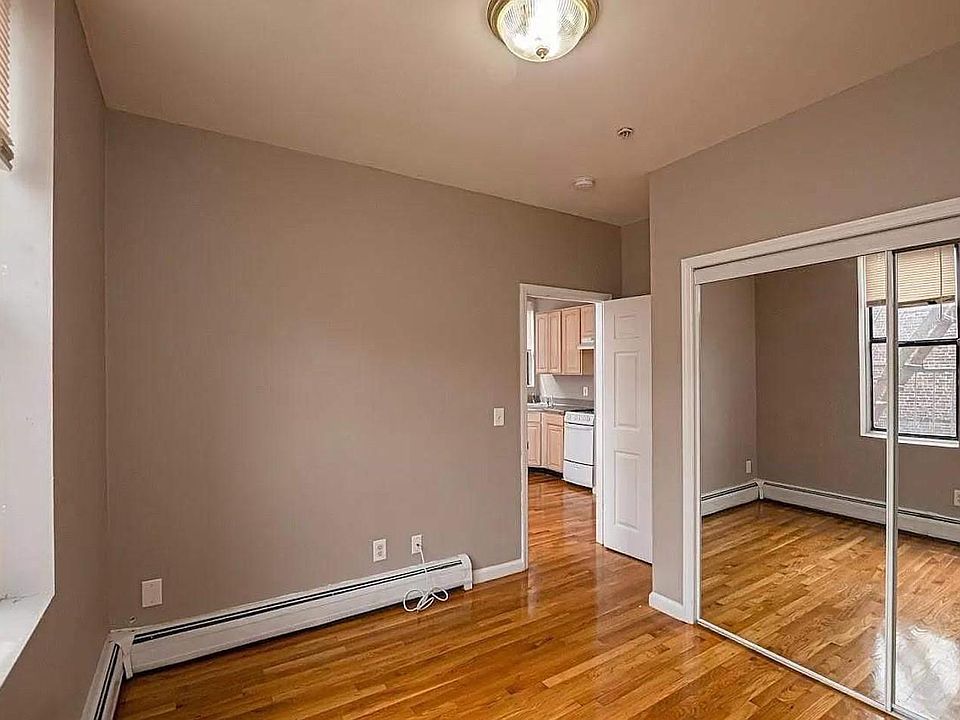2nd image of 1023 John F Kennedy Blvd
