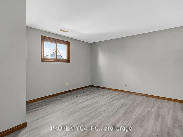 194 Merritt Ave — Photo 27