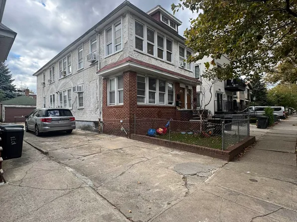 1074 East 12th Street image 6 of 6