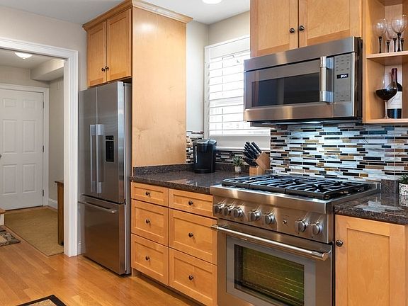 4th image of 174 State St Unit 5