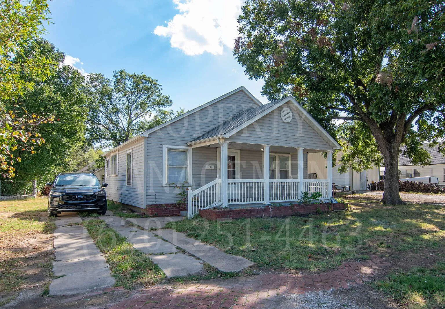 2 bed, 1.0 bath, 784 sqft, $850 — Photo 1