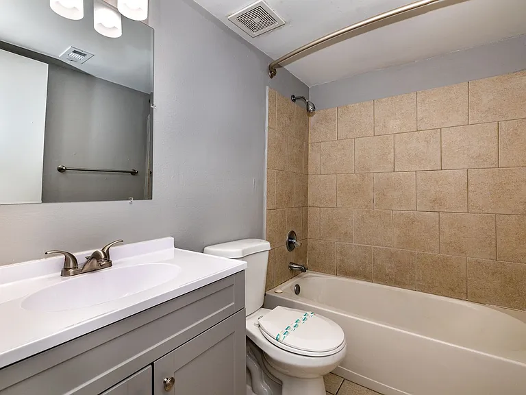 Cimarron Apartments — Photo 30