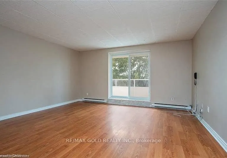 71 Vanier Dr #211 — Photo 10