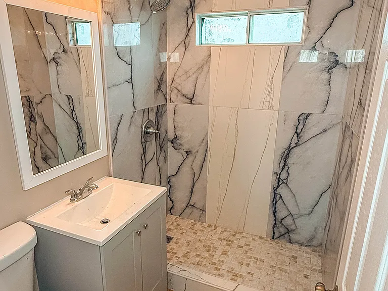 2703 Center St — Photo 12