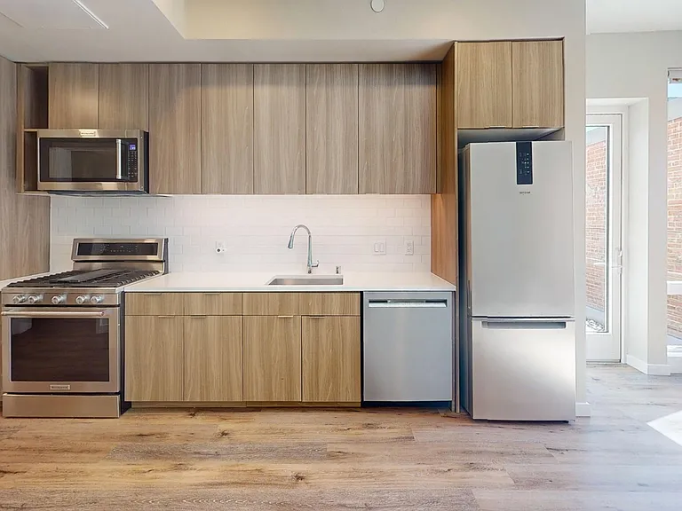Residences at Lake Merritt — Photo 40