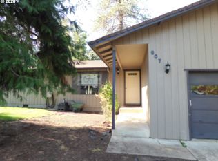 907 NE Laurance St, Myrtle Creek, OR 97457