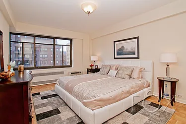 Rented by Fox Residential Group