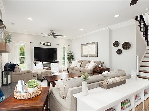3rd image of 4312 Singingwood Ln