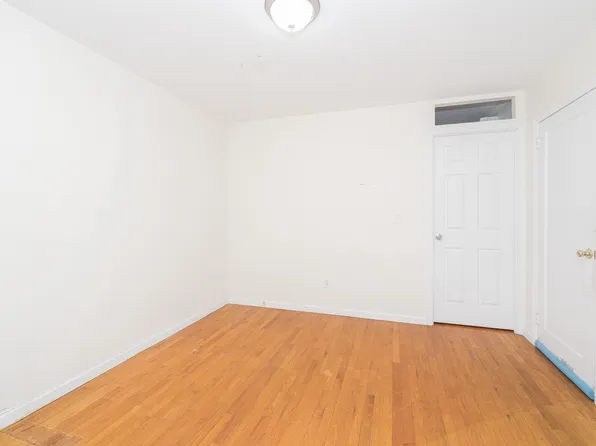 2162 Brown Street image 9 of 14