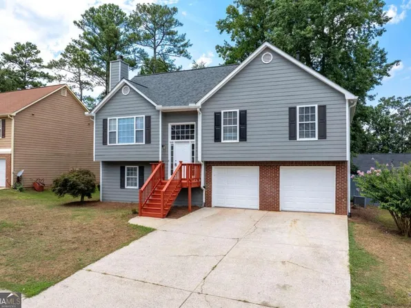 1114 Marina Ln, Acworth, GA 30101