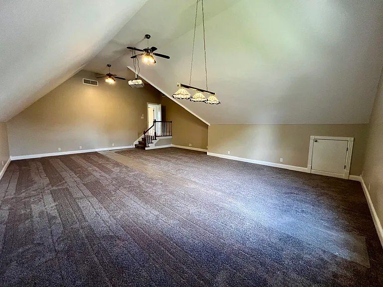 2903 Saint Johns Dr — Photo 32