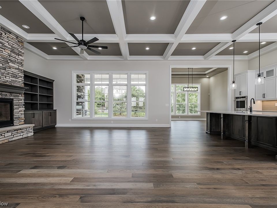 8805 Regency Dr NE, Massillon, OH 44646 Zillow