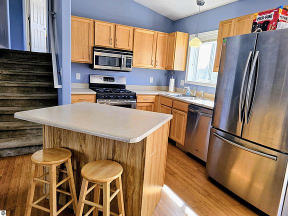 5th image of 2392 Woodcock Ln