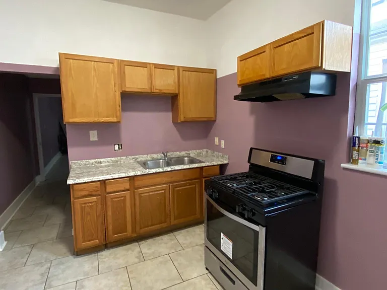 2232 Iberville St — Photo 7