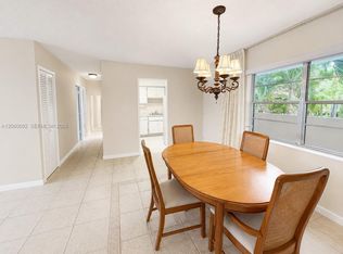 220 Kings Point Dr APT 211, Sunny Isles Beach, FL 33160