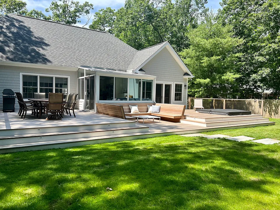 253 Norfolk Dr